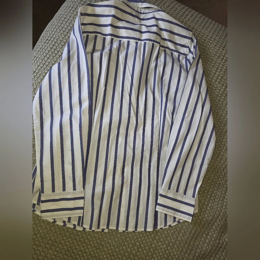 J Crew Shirt Womens Small Button Up Blue White Cotton Stripe Casual Size Small